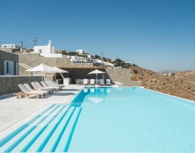 Rent Villa Moonstone Sago Greece