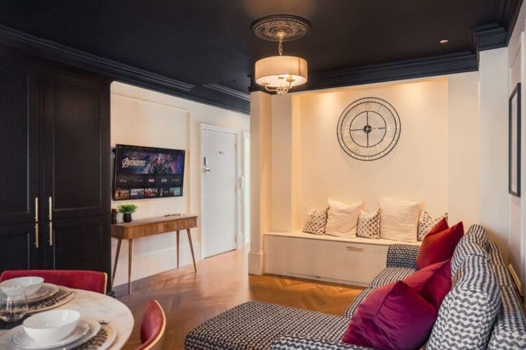 Rent Villa Mountain Garcinias Berkshire