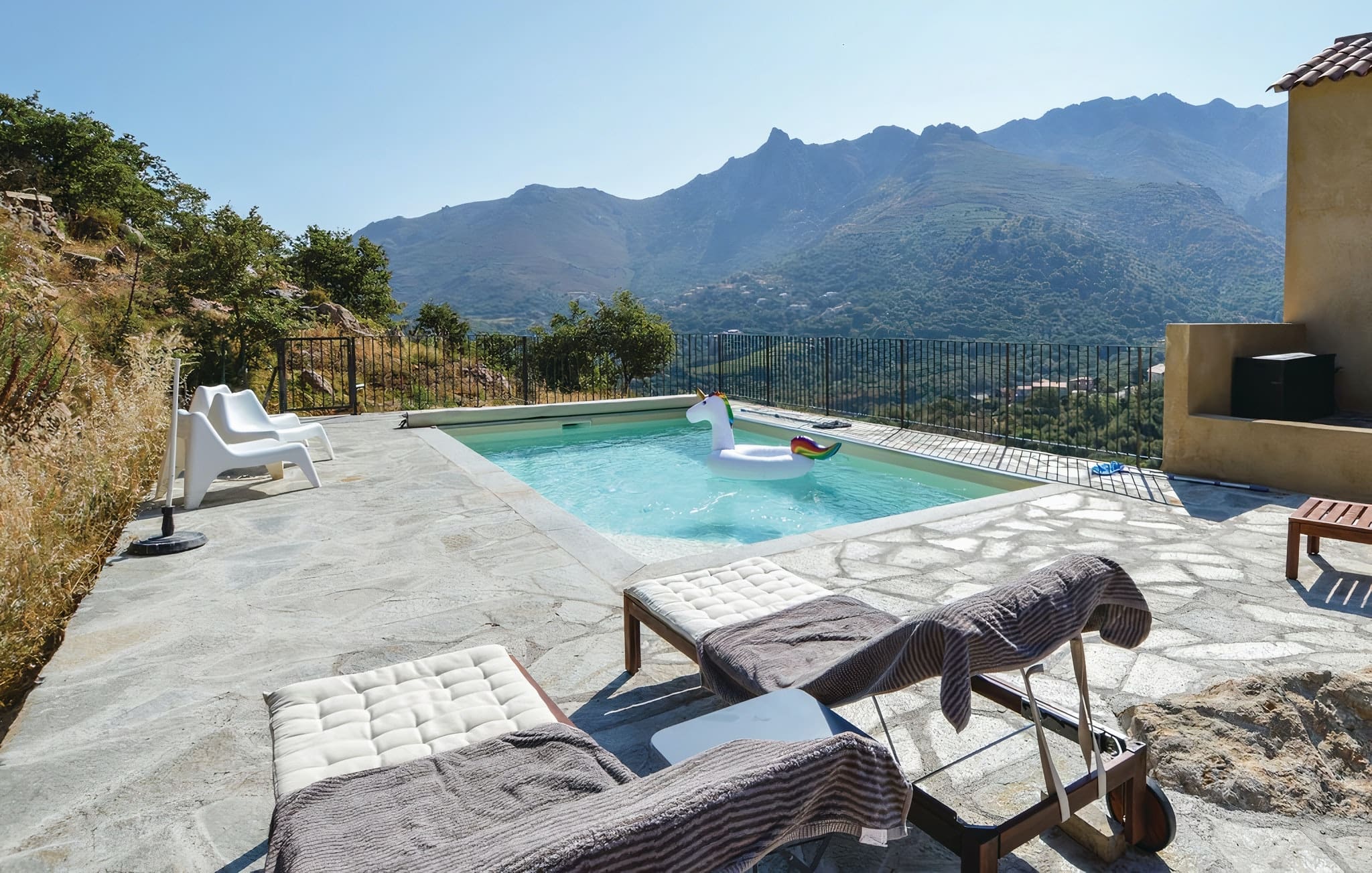 Rent Villa Mulberry Eucalyptus Corsica
