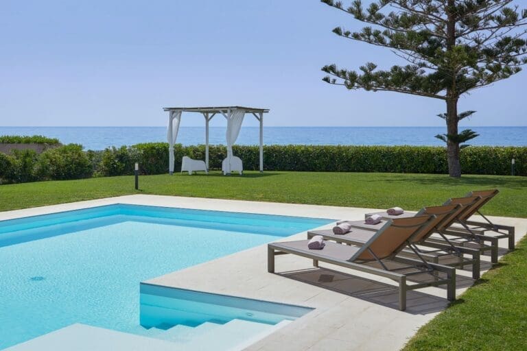 Rent Villa Navy Stephanotis Sicily