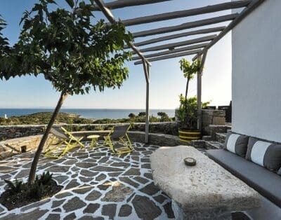 Rent Villa Nyanza Bushwillow Paros