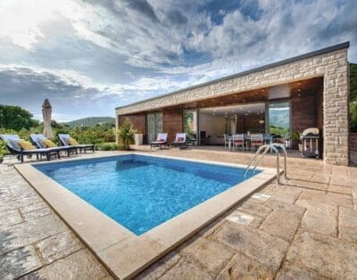 Rent Villa Observant Almendro Croatia