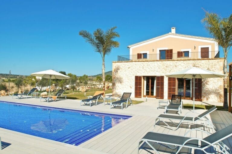 Rent Villa Onward Minty Balearic Islands