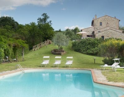 Rent Villa Orange Amaryllis Umbria