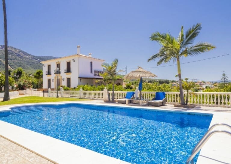 Rent Villa Orange-Yellow Spray Spain
