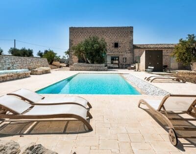 Rent Villa Orchid Linden Val di Noto