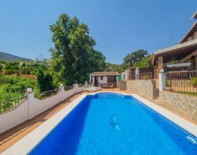 Rent Villa Otter Sathon Spain