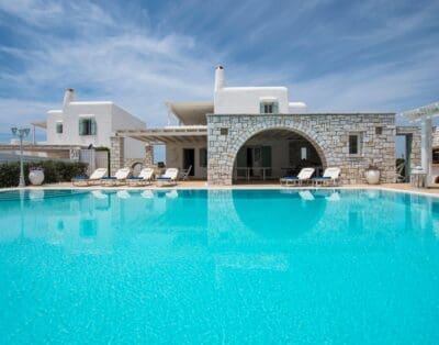 Rent Villa Outer Cocoa Paros