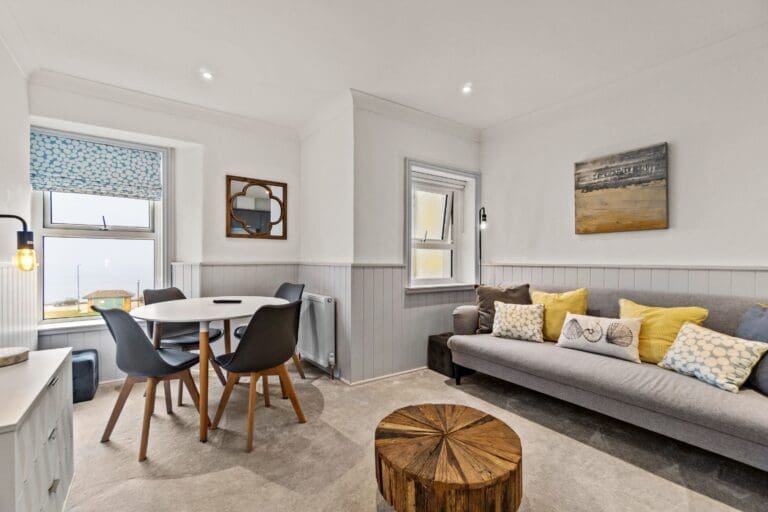 Rent Villa Outstanding Apollonian Devon