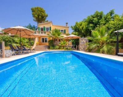 Rent Villa Persimmon Baobab Mallorca