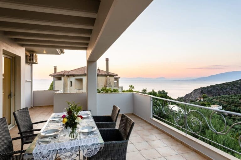 Rent Villa Perspicacious Logic Greece