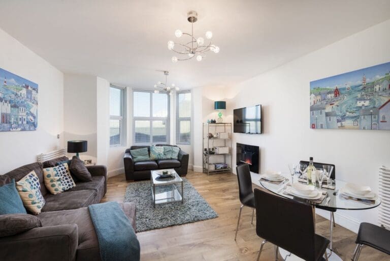 Rent Villa Pertinent Well-Liked Devon