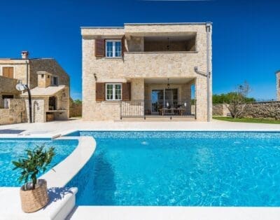 Rent Villa Pine Loquat Croatia