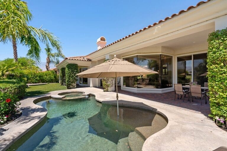 Rent Villa Pineapple Carob Cathedral City