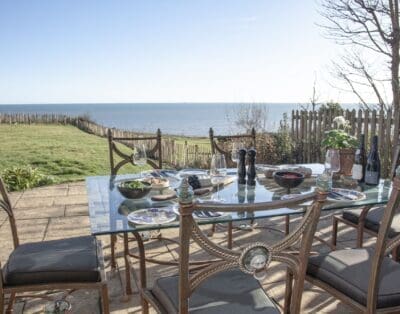 Rent Villa Pivotal Freesia Devon