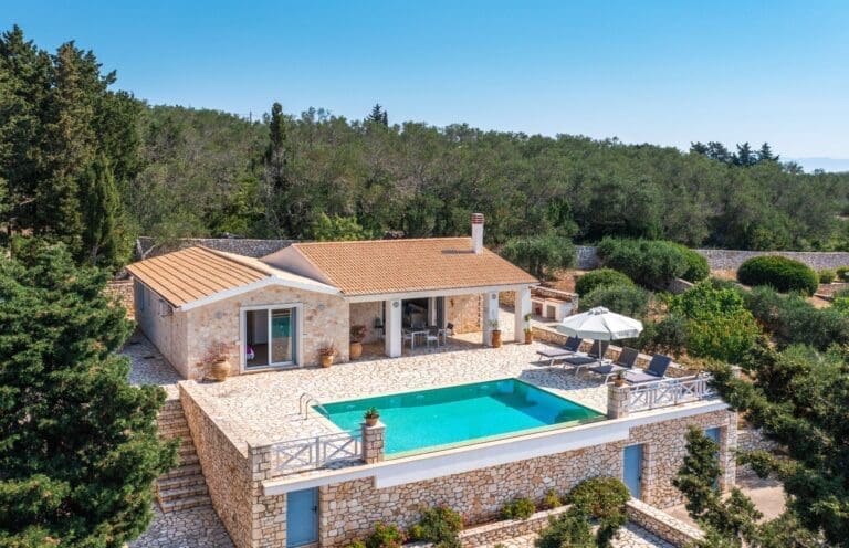 Rent Villa Poetic Doublefile Greece