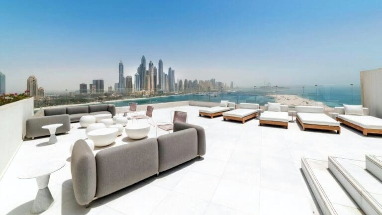 Rent Villa Poppy Fire Agate United Arab Emirates