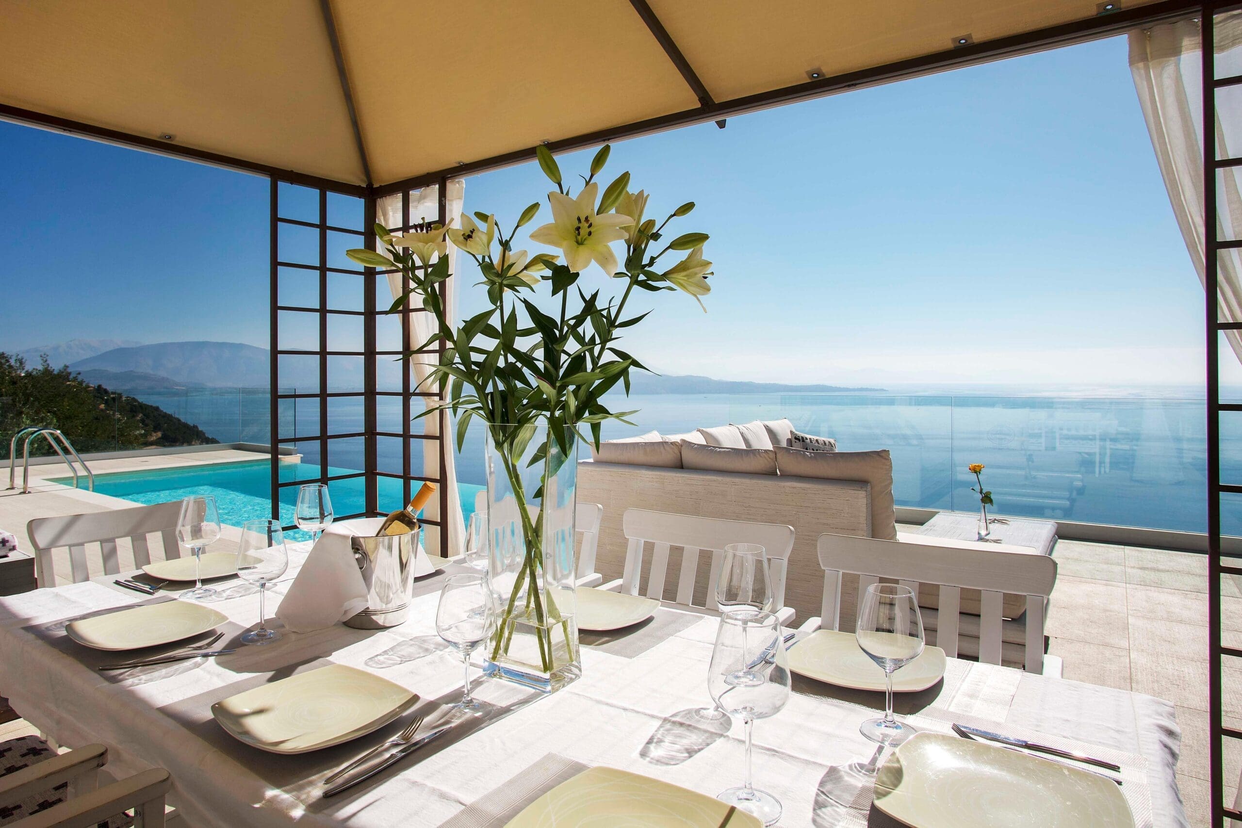 Rent Villa Powder Crepemyrtle Corfu