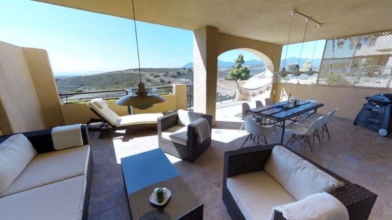 Rent Villa Privileged Charleston Spain