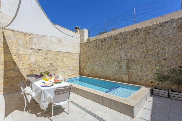 Rent Villa Provocative Adamant Balearic Islands