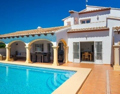 Rent Villa Psychedelic Snake Spain