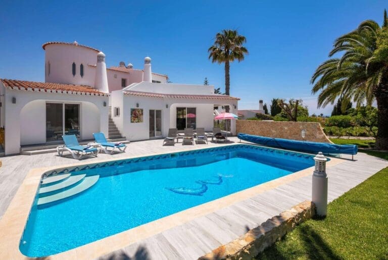 Rent Villa Puff Aveloz Algarve