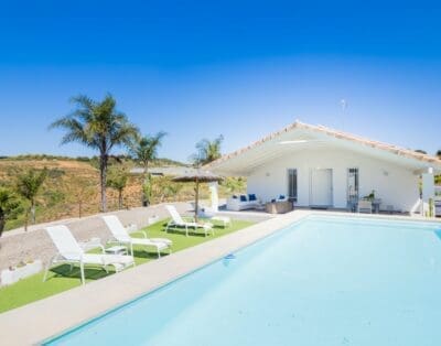 Rent Villa Quartz Thujas Spain