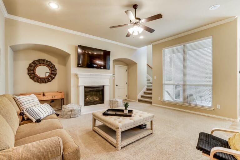 Rent Villa Racing Enthusiasm Texas