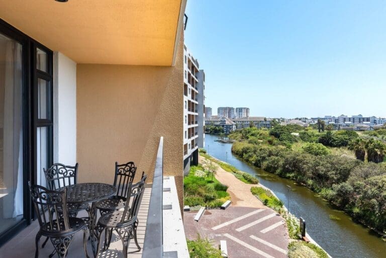 Rent Villa Radical Osage South Africa