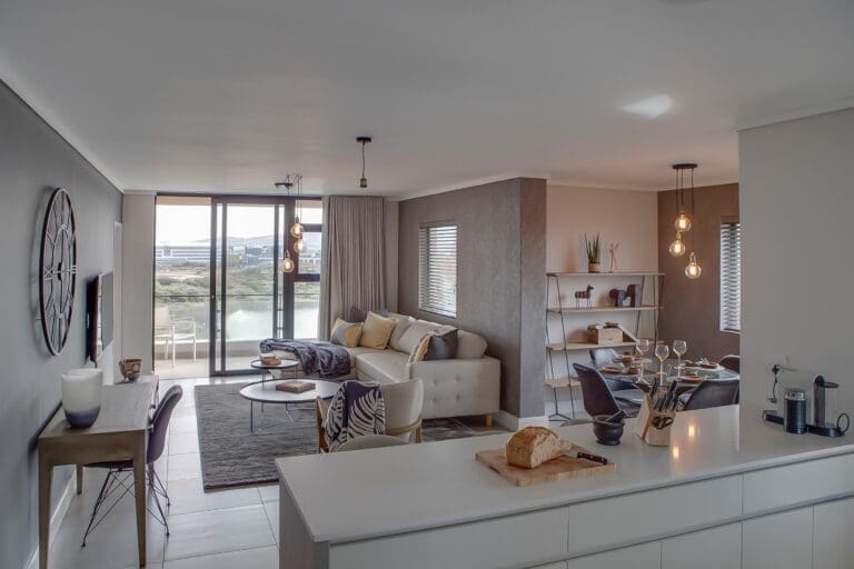 Rent Villa Red-Brown Matai South Africa