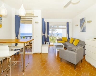 Rent Villa Red-Orange Pepper Spain