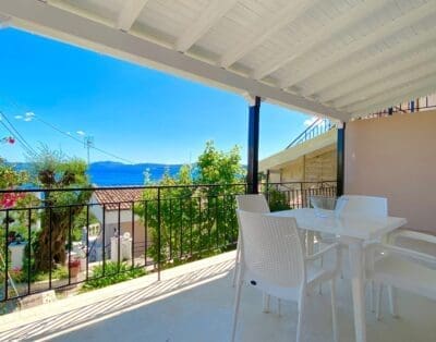 Rent Villa Rich Palmyra Greece