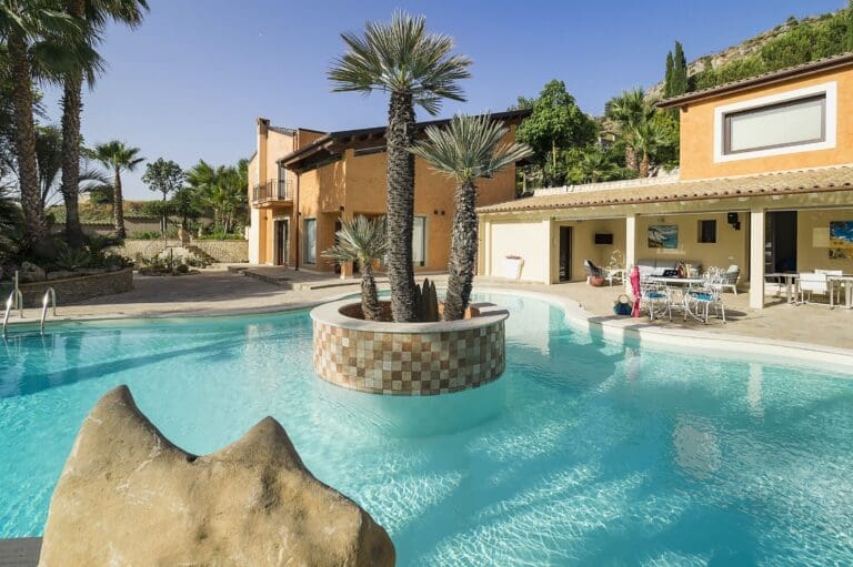 Rent Villa Saddle Lava Stone Sicily