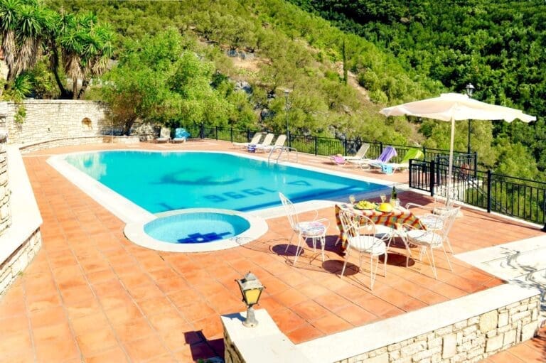 Rent Villa Sanctimonious Katsura Greece