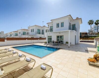 Rent Villa Seaweed Lavender Cyprus