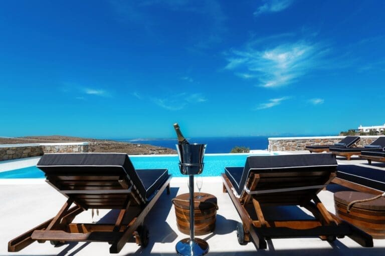 Rent Villa Sienna Buttonwood Greece