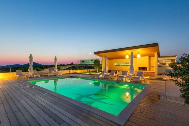 Rent Villa Slate Magnolia Croatia