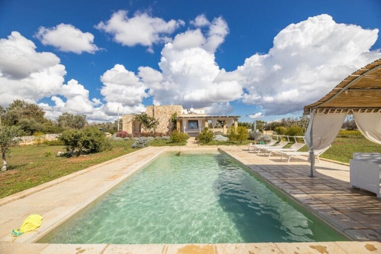 Rent Villa Splendid Trim Italy