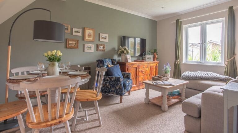 Rent Villa Spring Linden Berkshire