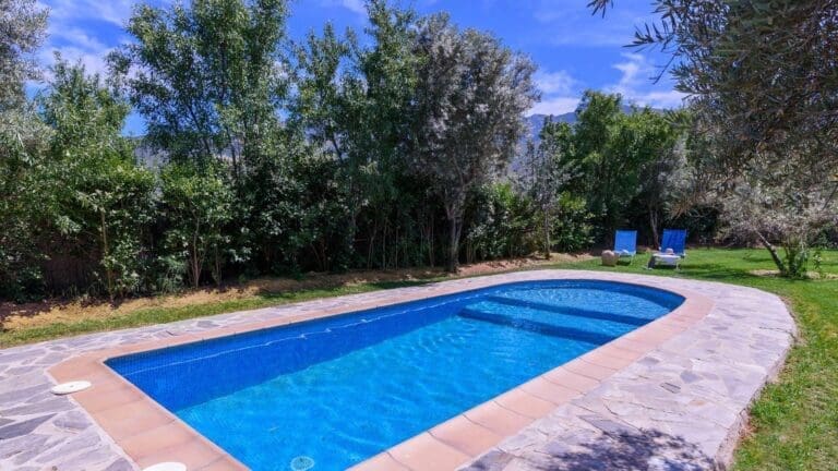 Rent Villa Stimulant Walnut Spain