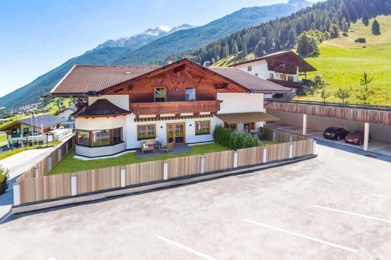 Rent Villa Tactful Pleasant Austria