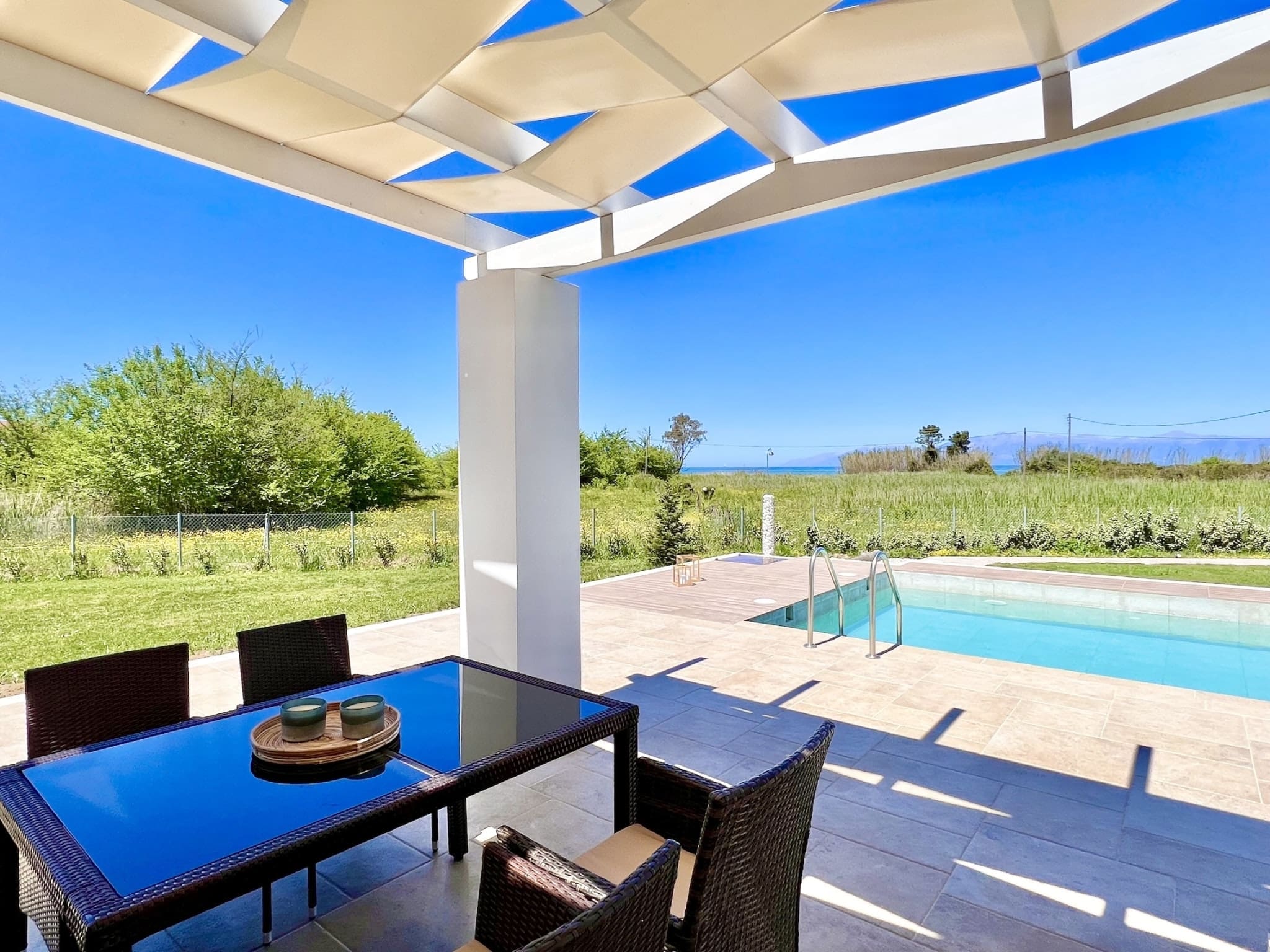 Rent Villa Tango Corozo Greece