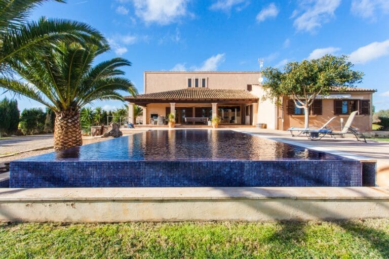Rent Villa Terra Almendro Mallorca