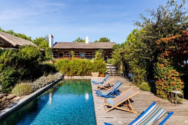 Rent Villa True-Blue Matter-Of-Fact Portugal