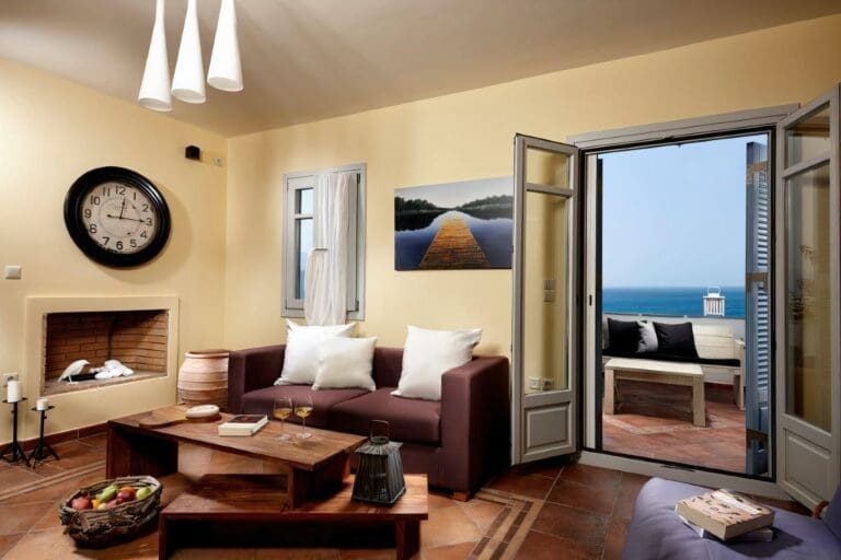 Rent Villa Tyrian Mahoe Greece