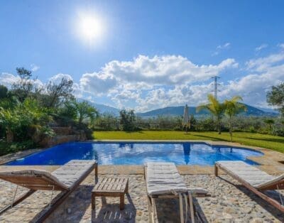 Rent Villa Ultramarine Pear Spain