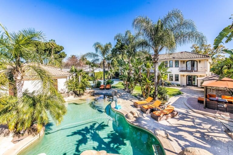 Rent Villa Vermillion Purau North Hollywood