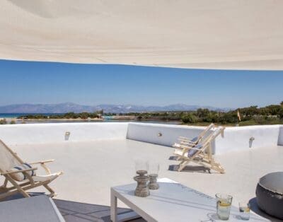 Rent Villa Wuzzy Amber Paros