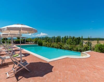 Rent Villa Wuzzy Amethyst Tuscany