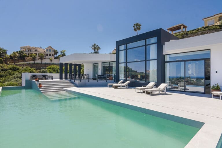 Villa Algarrobo Spain